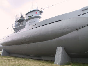 U-995