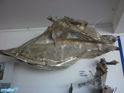 Wrackteile eines Lancaster-Bombers im Heimatmuseum Motzen